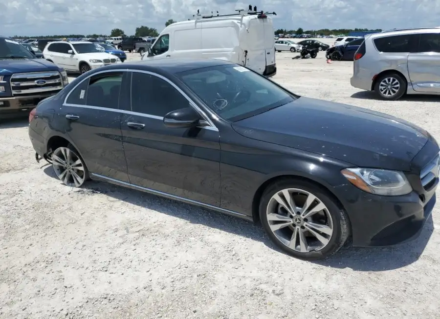 MERCEDES-BENZ C 300 2018 vin 55SWF4JB1JU276270 from auto auction Copart