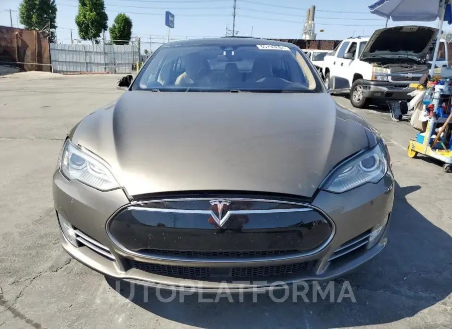 TESLA MODEL S 85 2015 vin 5YJSA1H12FF086155 from auto auction Copart