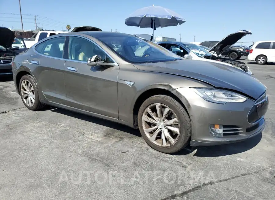 TESLA MODEL S 85 2015 vin 5YJSA1H12FF086155 from auto auction Copart