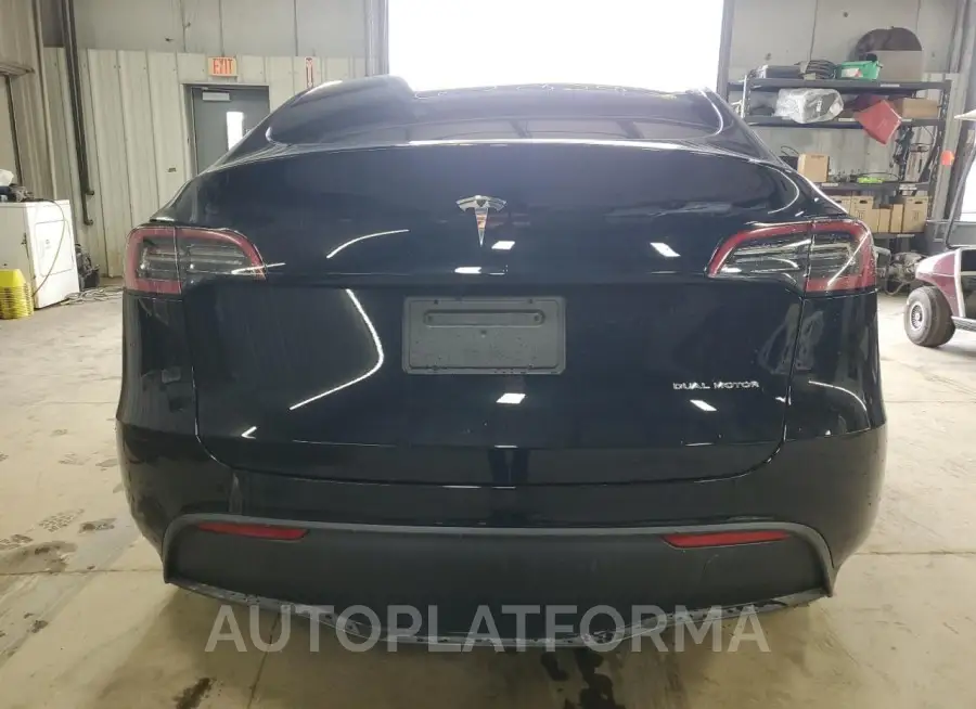 TESLA MODEL Y 2024 vin 7SAYGDEE5RA282449 from auto auction Copart