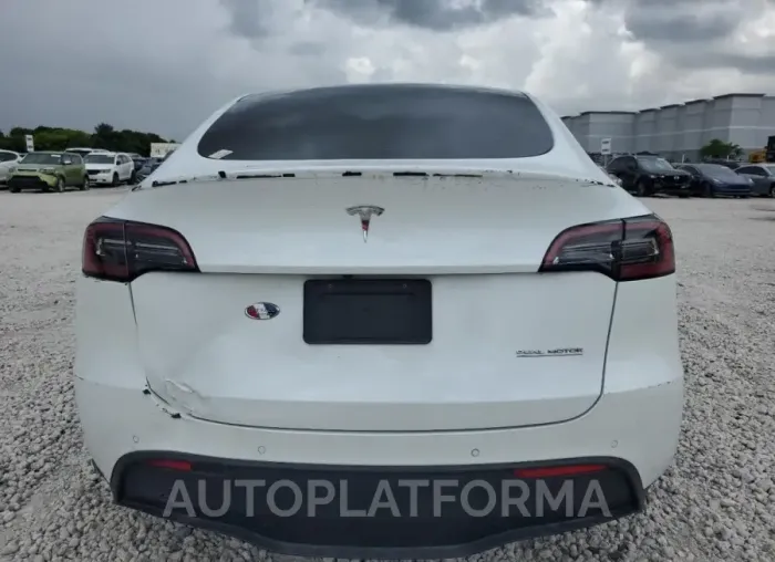 TESLA MODEL Y 2022 vin 7SAYGDEF5NF507233 from auto auction Copart