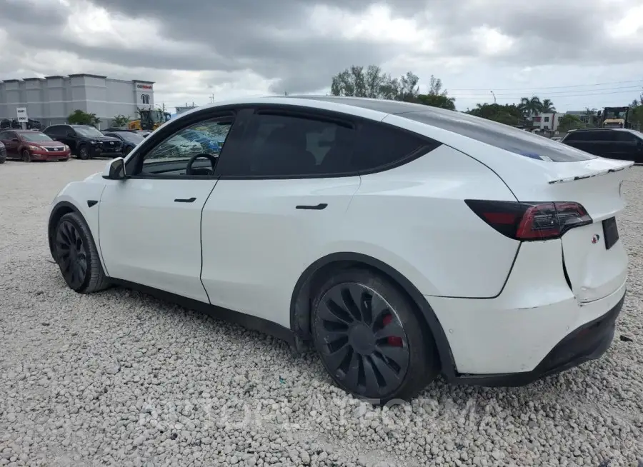 TESLA MODEL Y 2022 vin 7SAYGDEF5NF507233 from auto auction Copart