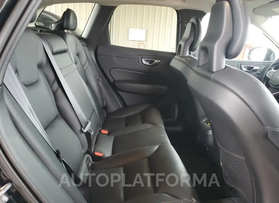 VOLVO XC60 T5 2019 vin LYV102RK1KB195858 from auto auction Copart