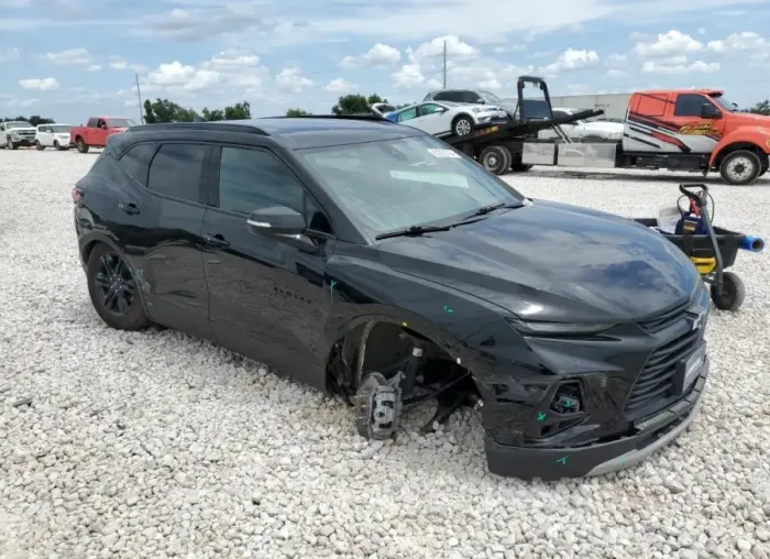 CHEVROLET BLAZER 2LT 2022 vin 3GNKBCR44NS166300 from auto auction Copart