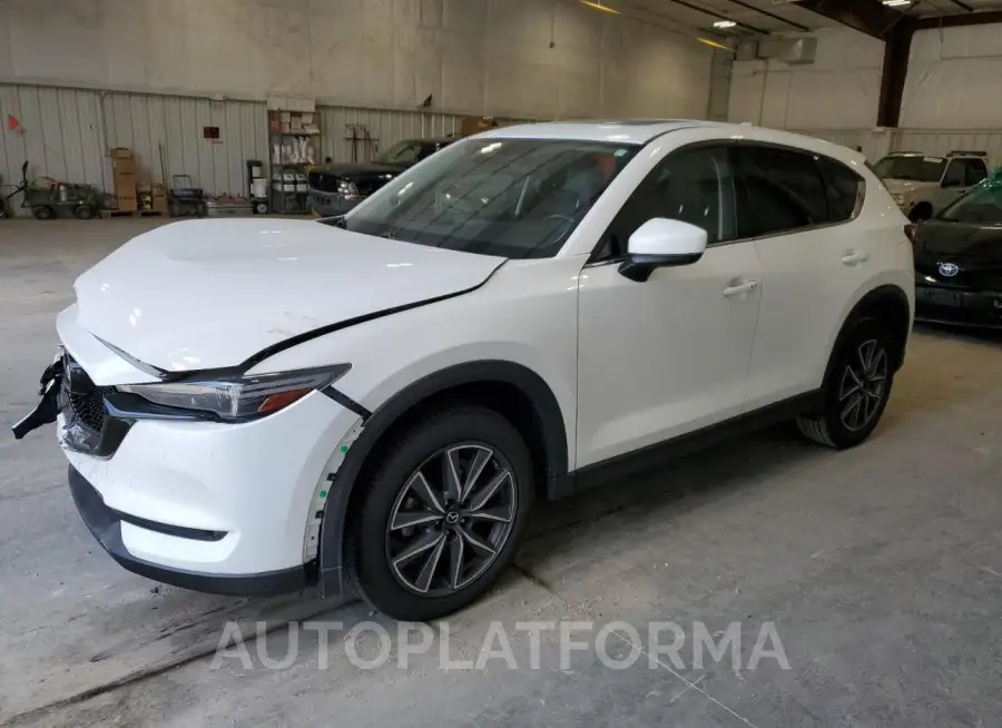 MAZDA CX-5 GRAND 2017 vin JM3KFBDLXH0202337 from auto auction Copart