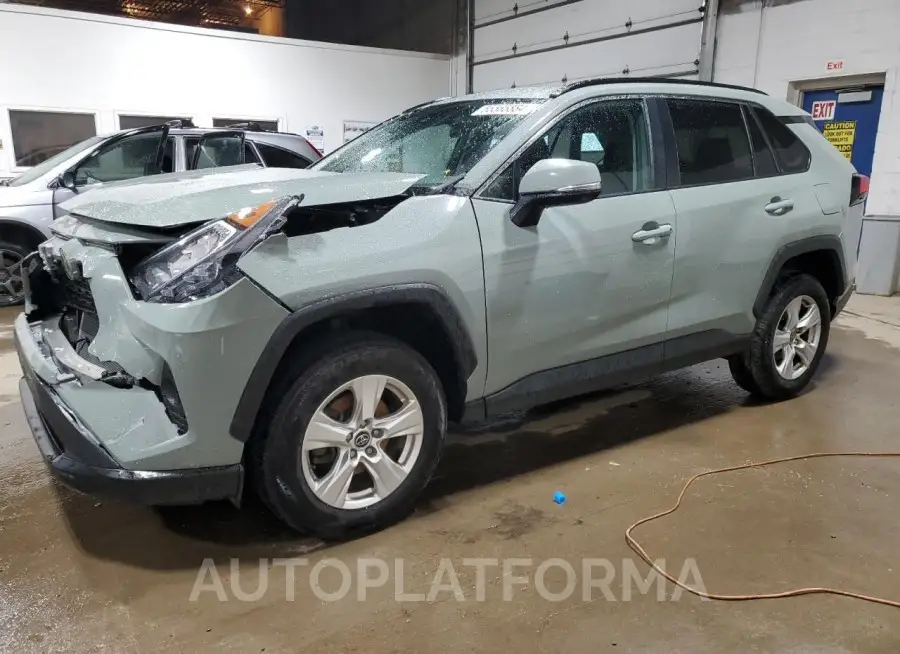 TOYOTA RAV4 XLE 2019 vin 2T3P1RFV6KW043890 from auto auction Copart