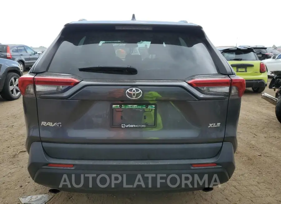 TOYOTA RAV4 XLE 2021 vin 2T3W1RFVXMW138466 from auto auction Copart