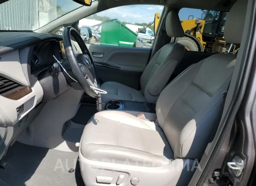 TOYOTA SIENNA XLE 2019 vin 5TDDZ3DC3KS227518 from auto auction Copart