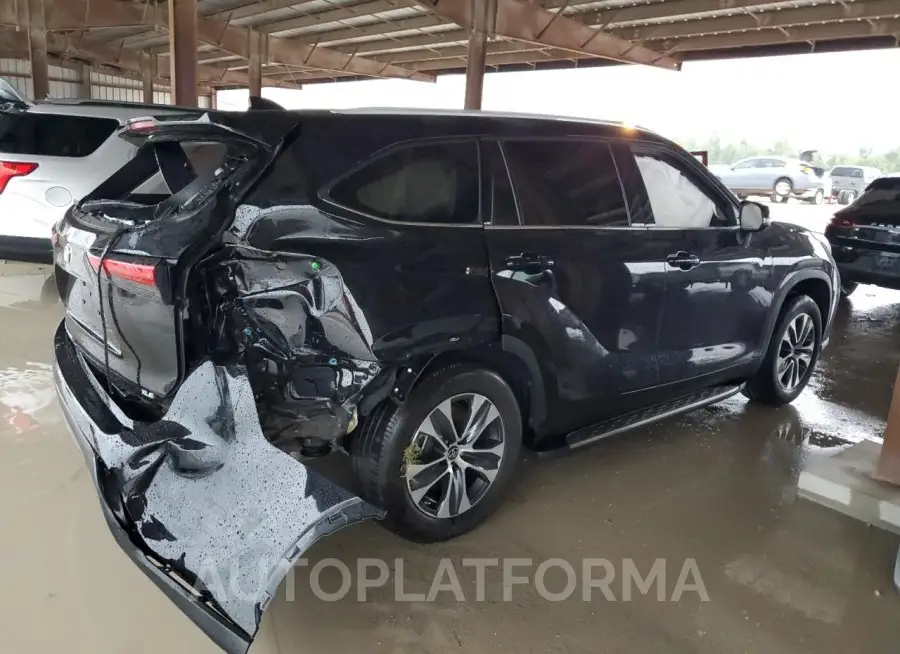 TOYOTA HIGHLANDER 2022 vin 5TDGZRAH6NS548764 from auto auction Copart