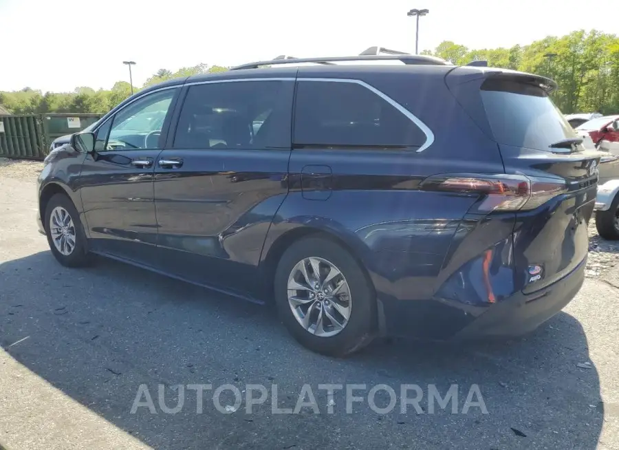 TOYOTA SIENNA XLE 2024 vin 5TDJSKFC1RS111615 from auto auction Copart