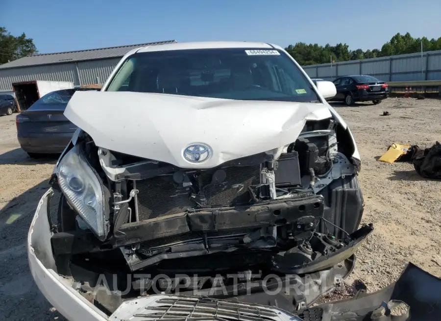 TOYOTA SIENNA LE 2017 vin 5TDJZ3DC7HS187679 from auto auction Copart