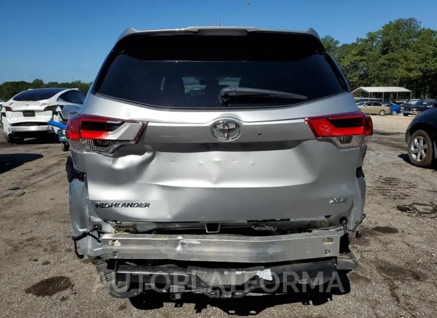 TOYOTA HIGHLANDER 2019 vin 5TDKZRFH7KS572781 from auto auction Copart