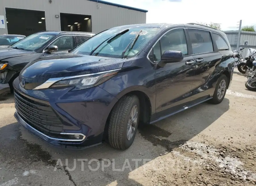 TOYOTA SIENNA XLE 2024 vin 5TDYRKEC0RS189489 from auto auction Copart