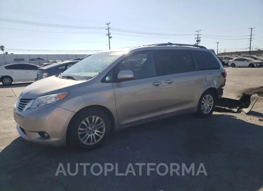 TOYOTA SIENNA XLE 2017 vin 5TDYZ3DC8HS857383 from auto auction Copart