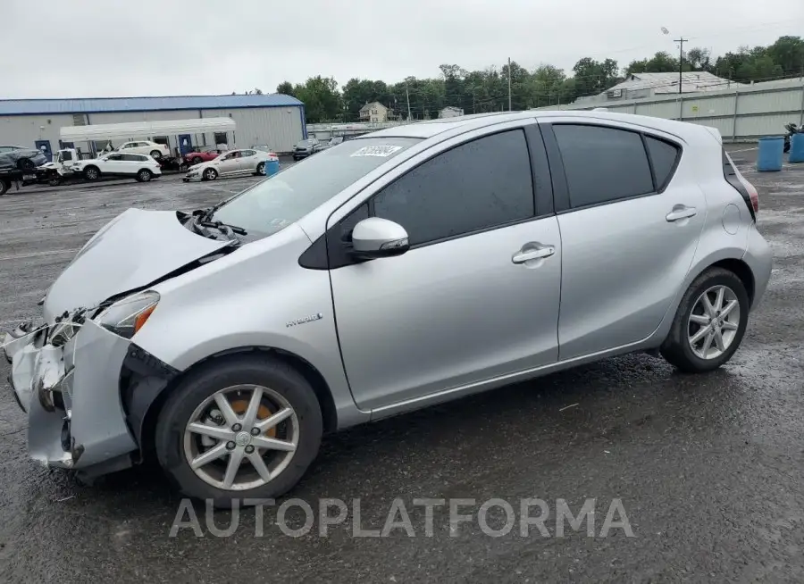 TOYOTA Prius c 2015 vin JTDKDTB36F1108647 from auto auction Copart