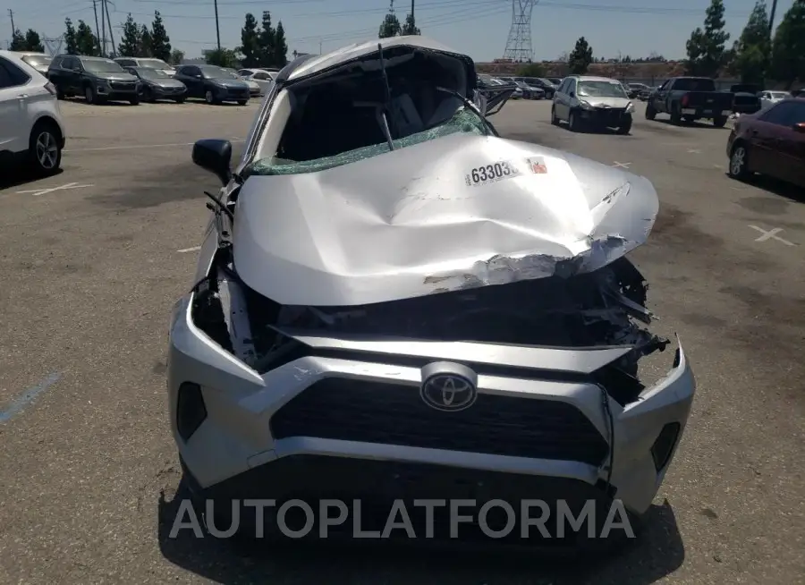 TOYOTA RAV4 LE 2019 vin JTMH1RFV4KD510791 from auto auction Copart