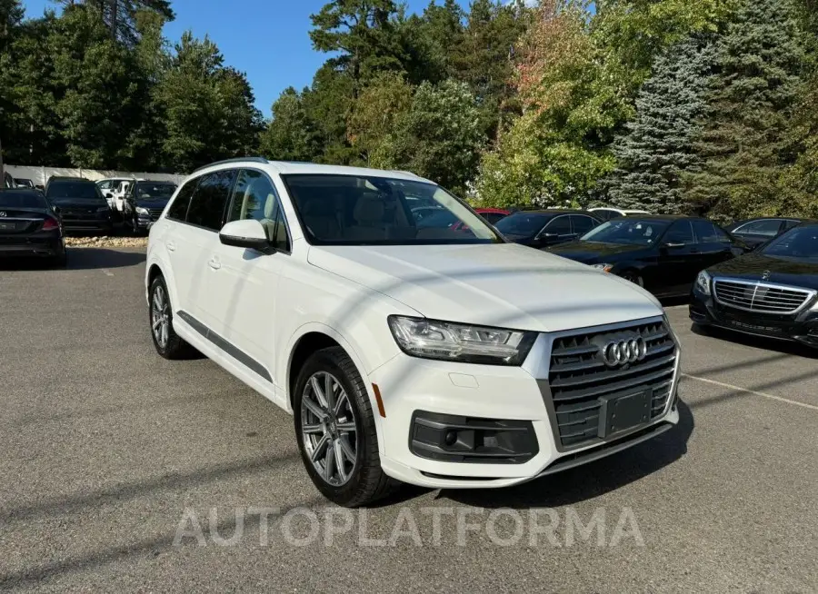 AUDI Q7 PREMIUM 2017 vin WA1LAAF7XHD036085 from auto auction Copart