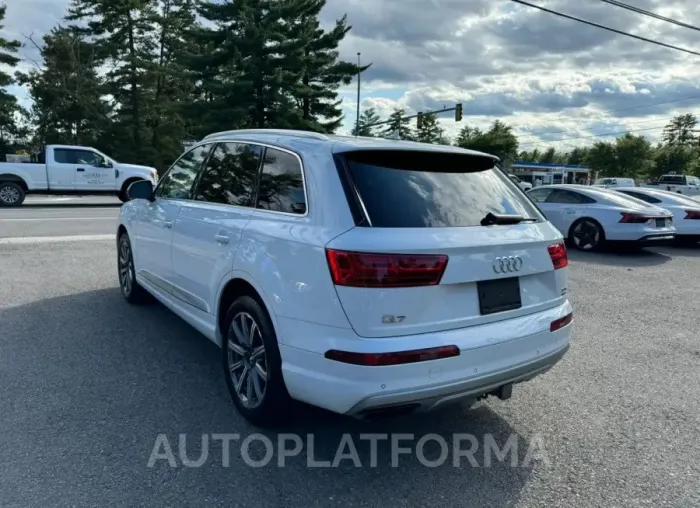 AUDI Q7 PREMIUM 2017 vin WA1LAAF7XHD036085 from auto auction Copart