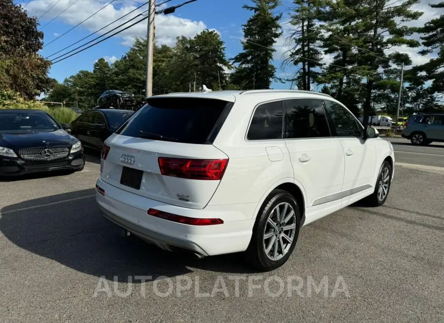 AUDI Q7 PREMIUM 2017 vin WA1LAAF7XHD036085 from auto auction Copart