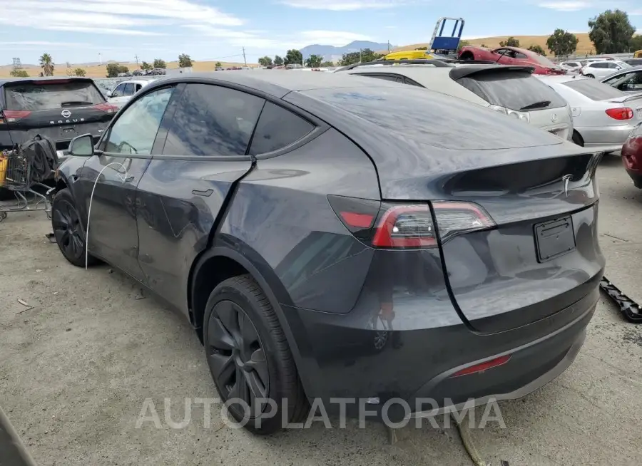 TESLA MODEL Y 2024 vin 7SAYGDED8RF119191 from auto auction Copart