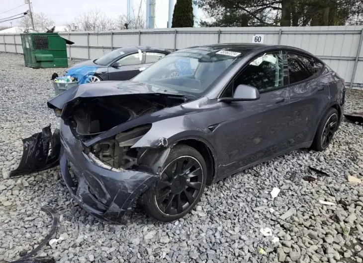 TESLA MODEL Y 2022 vin 7SAYGDEE9NA009136 from auto auction Copart