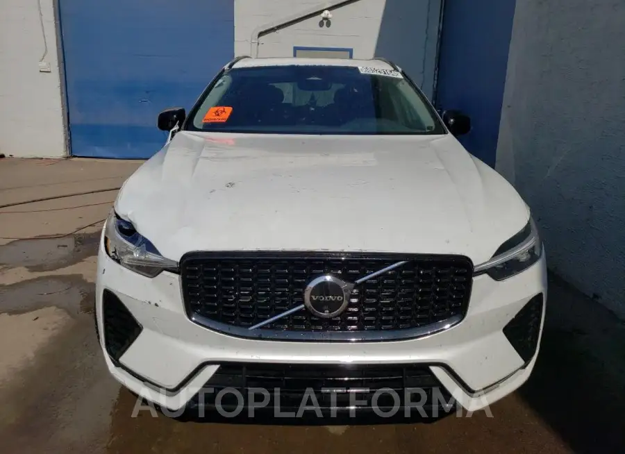 VOLVO XC60 PLUS 2024 vin YV4L12RL4R1885634 from auto auction Copart