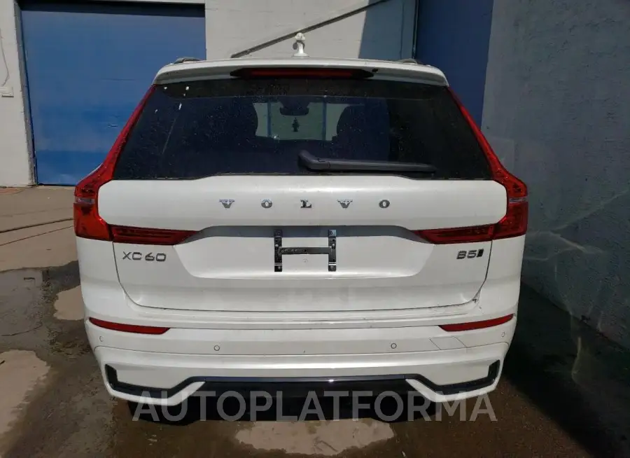 VOLVO XC60 PLUS 2024 vin YV4L12RL4R1885634 from auto auction Copart