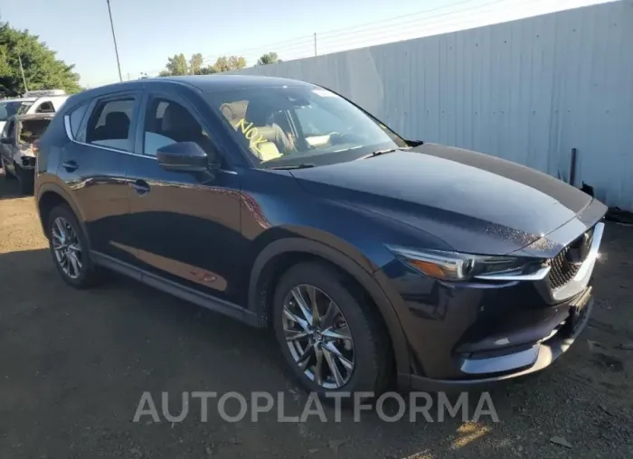 MAZDA CX-5 SIGNA 2021 vin JM3KFBEY3M0479271 from auto auction Copart