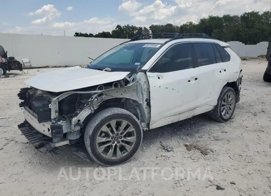 TOYOTA RAV4 XLE P 2020 vin 2T3C1RFVXLC033879 from auto auction Copart