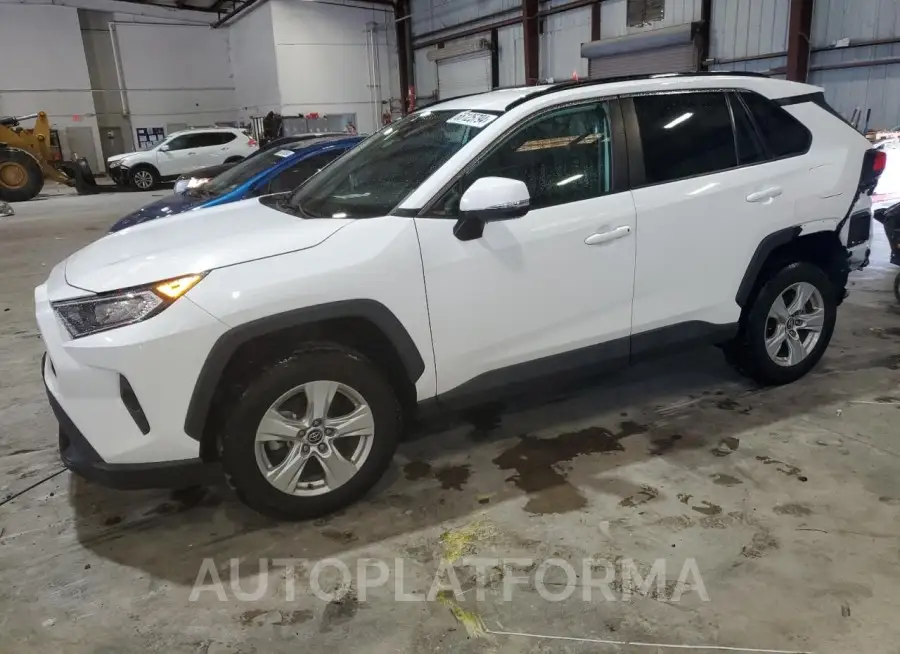 TOYOTA RAV4 XLE 2021 vin 2T3P1RFV3MW159647 from auto auction Copart