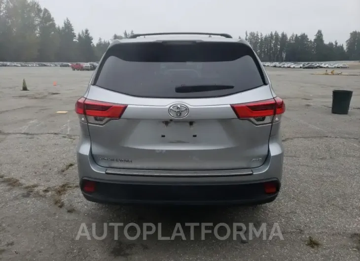 TOYOTA HIGHLANDER 2019 vin 5TDBZRFH2KS986809 from auto auction Copart