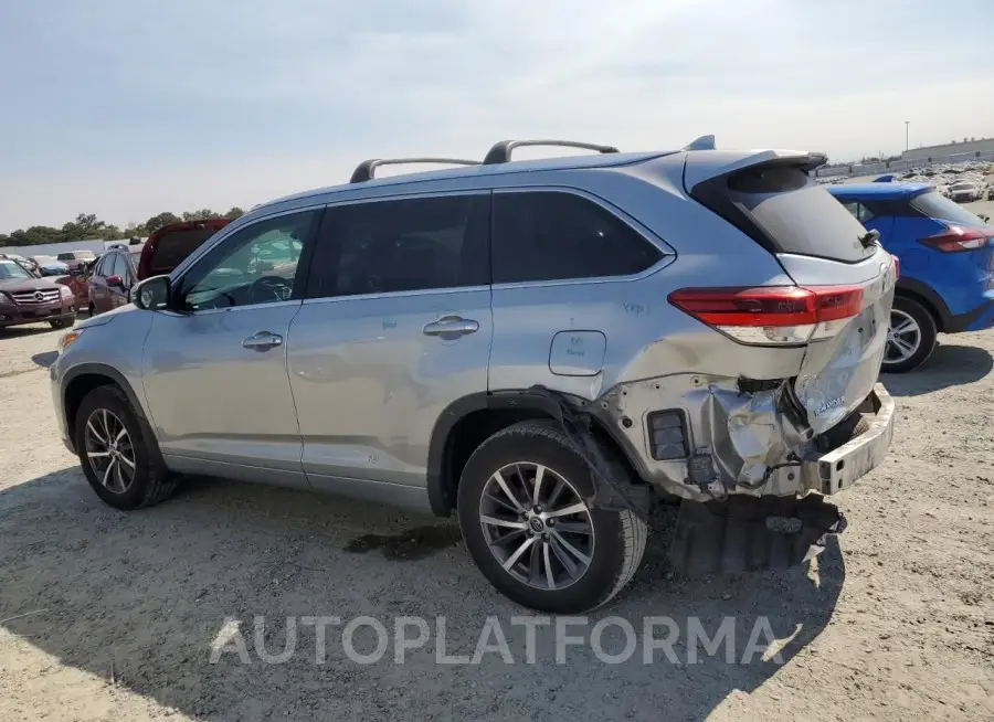 TOYOTA HIGHLANDER 2017 vin 5TDJZRFH1HS450471 from auto auction Copart