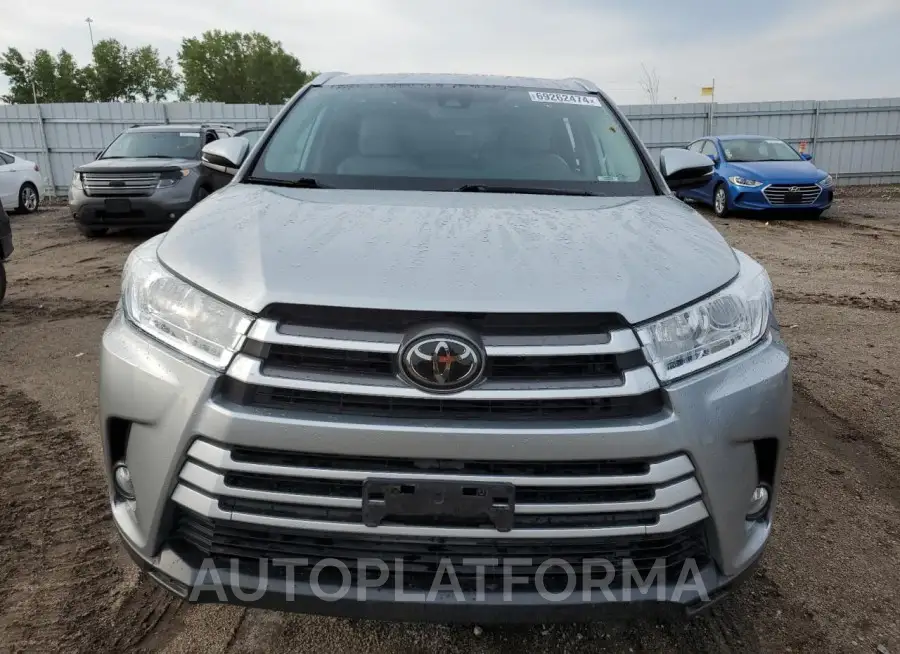 TOYOTA HIGHLANDER 2019 vin 5TDJZRFH1KS955496 from auto auction Copart