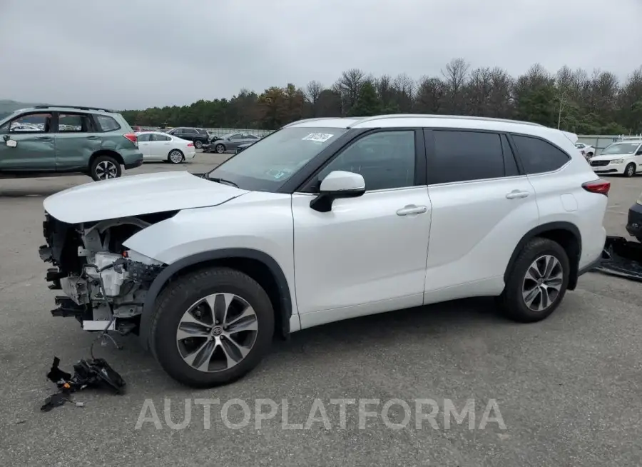 TOYOTA HIGHLANDER 2023 vin 5TDKDRBH6PS034505 from auto auction Copart