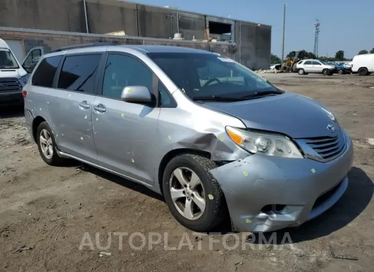 TOYOTA SIENNA LE 2017 vin 5TDKZ3DC3HS783733 from auto auction Copart