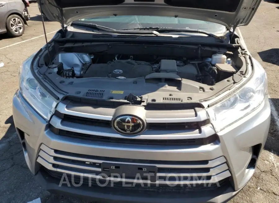 TOYOTA HIGHLANDER 2018 vin 5TDZZRFH5JS265333 from auto auction Copart