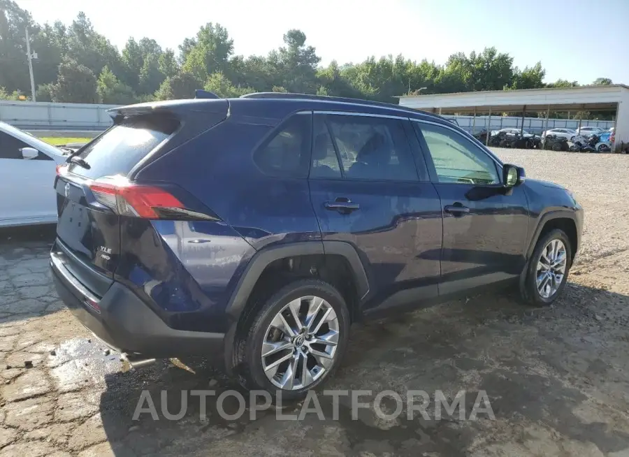 TOYOTA RAV4 XLE P 2020 vin JTMA1RFVXLD048403 from auto auction Copart