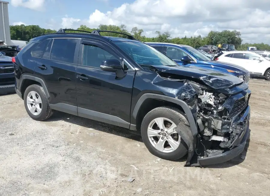 TOYOTA RAV4 XLE 2019 vin JTMP1RFVXKJ001253 from auto auction Copart