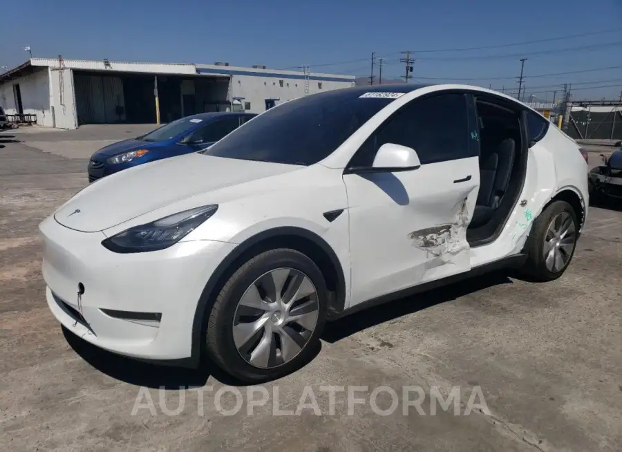 TESLA MODEL Y 2023 vin 7SAYGDEE5PA106790 from auto auction Copart