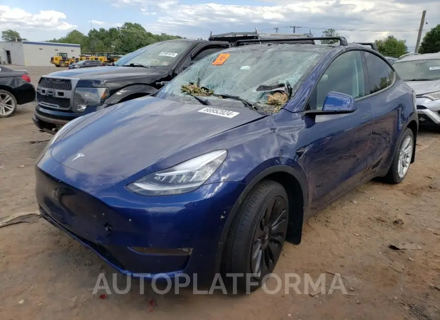 TESLA MODEL Y 2022 vin 7SAYGDEE8NF463901 from auto auction Copart