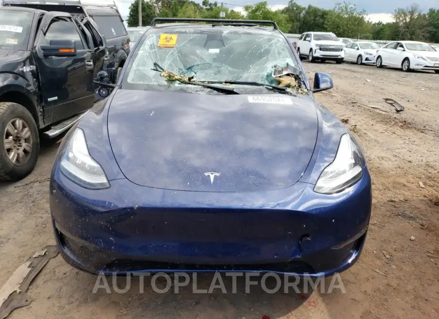 TESLA MODEL Y 2022 vin 7SAYGDEE8NF463901 from auto auction Copart