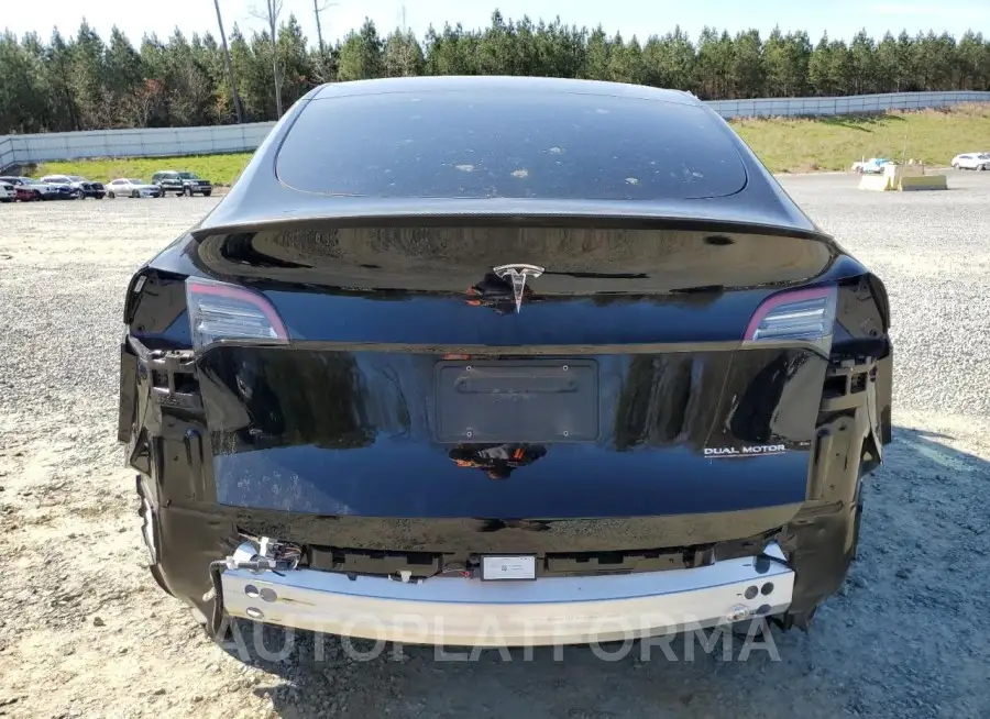 TESLA MODEL Y 2022 vin 7SAYGDEF2NF512888 from auto auction Copart