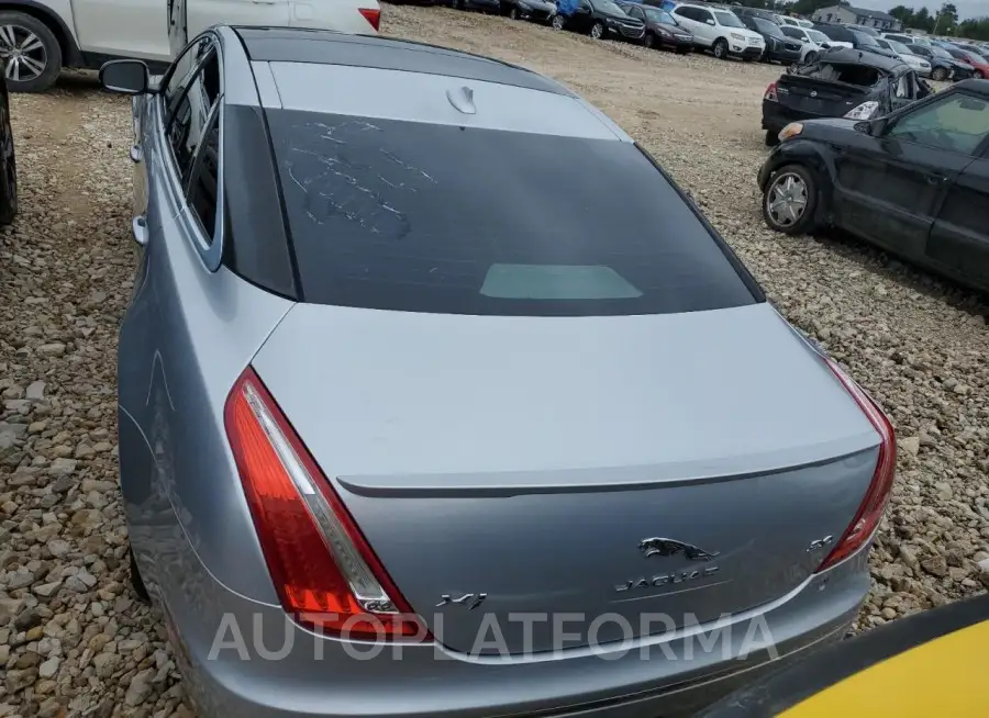 JAGUAR XJ 2015 vin SAJWA1CZ1F8V89918 from auto auction Copart