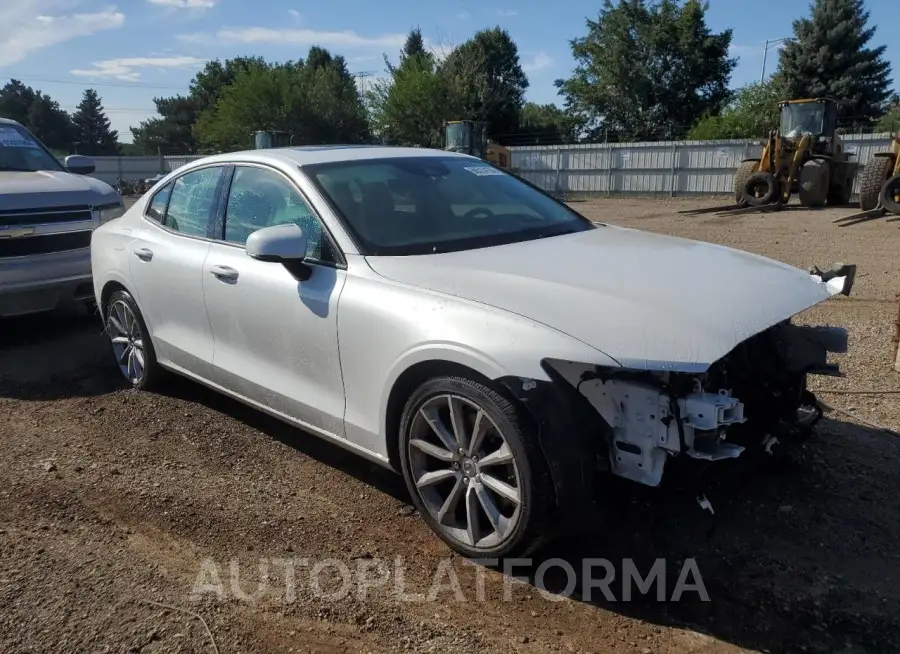 VOLVO S60 T6 MOM 2020 vin 7JRA22TK1LG066271 from auto auction Copart