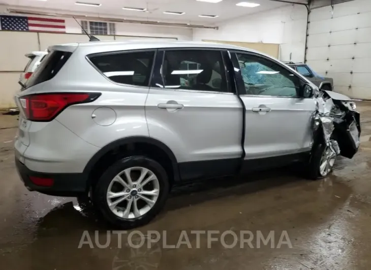 FORD ESCAPE SE 2019 vin 1FMCU0GD4KUA52751 from auto auction Copart