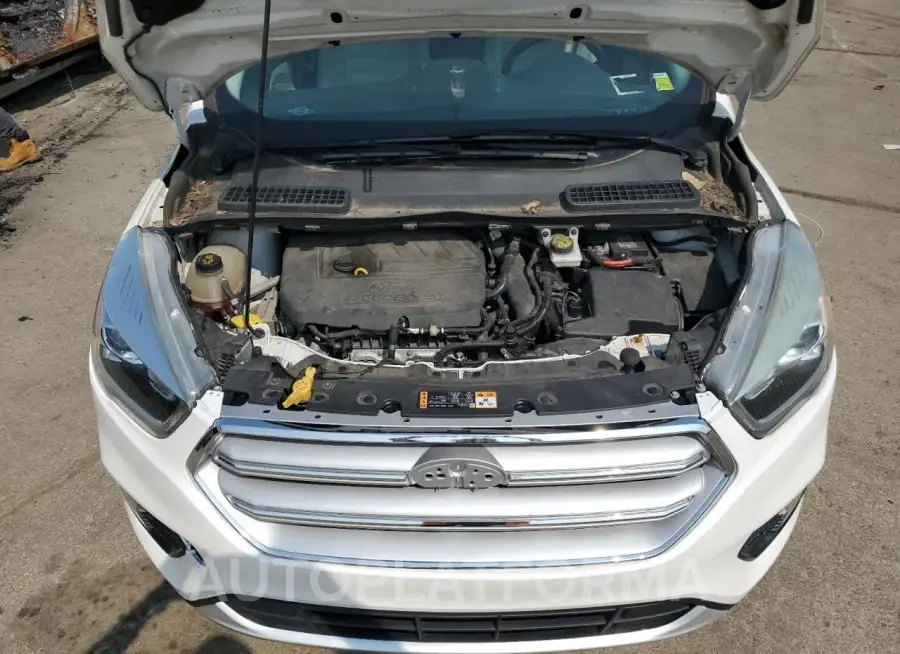 FORD ESCAPE SEL 2018 vin 1FMCU9HD6JUA72680 from auto auction Copart