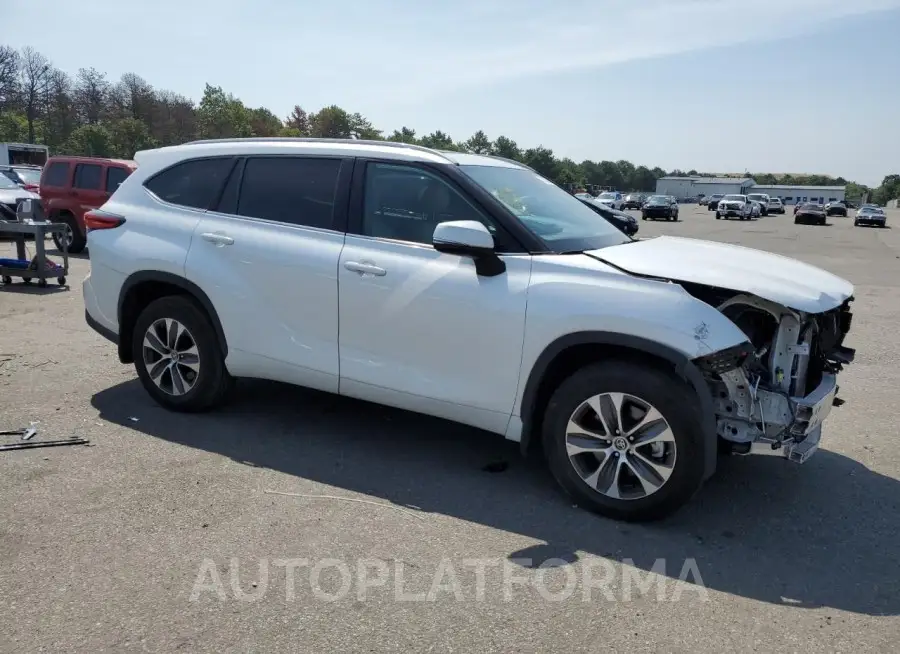 TOYOTA HIGHLANDER 2022 vin 5TDHZRBH2NS224505 from auto auction Copart