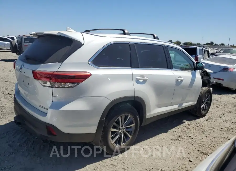 TOYOTA HIGHLANDER 2019 vin 5TDJZRFH0KS615935 from auto auction Copart