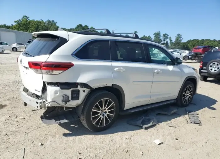 TOYOTA HIGHLANDER 2017 vin 5TDJZRFH6HS513872 from auto auction Copart