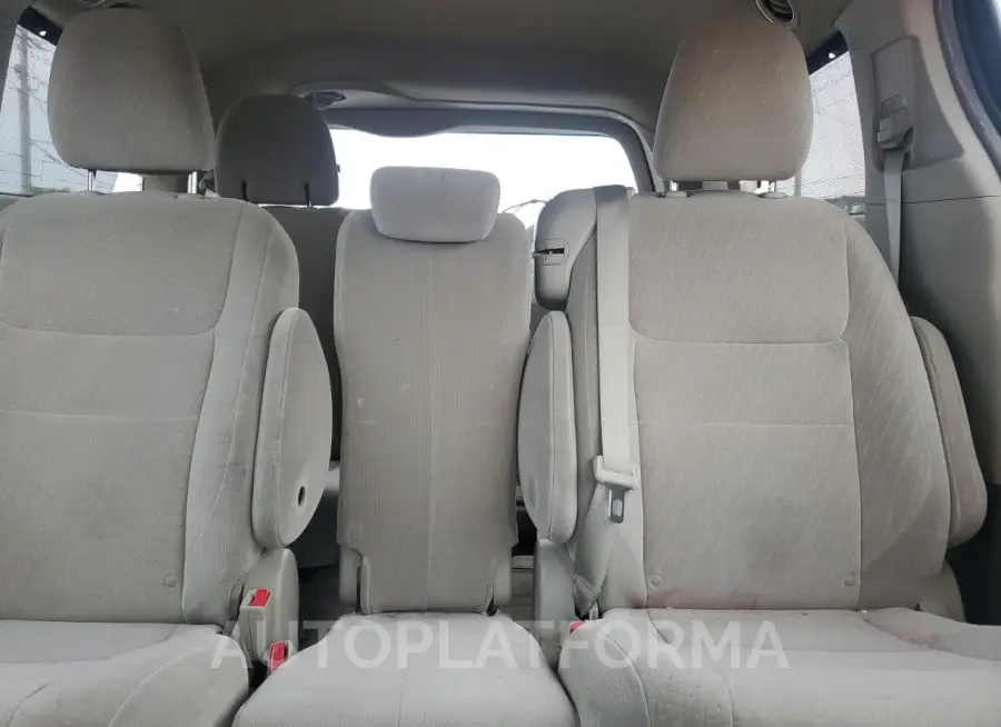 TOYOTA SIENNA LE 2017 vin 5TDKZ3DC3HS845325 from auto auction Copart